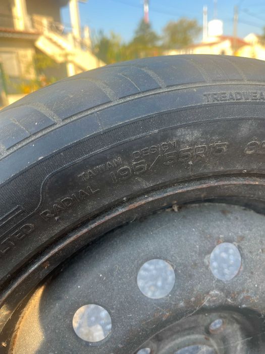 pneu sobresselente para carro  195/55 R15