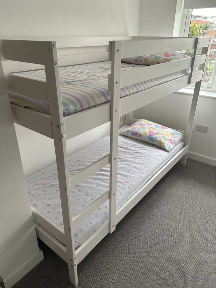 Łóżko piętrowe białe IKEA Mydal+ 2x materac