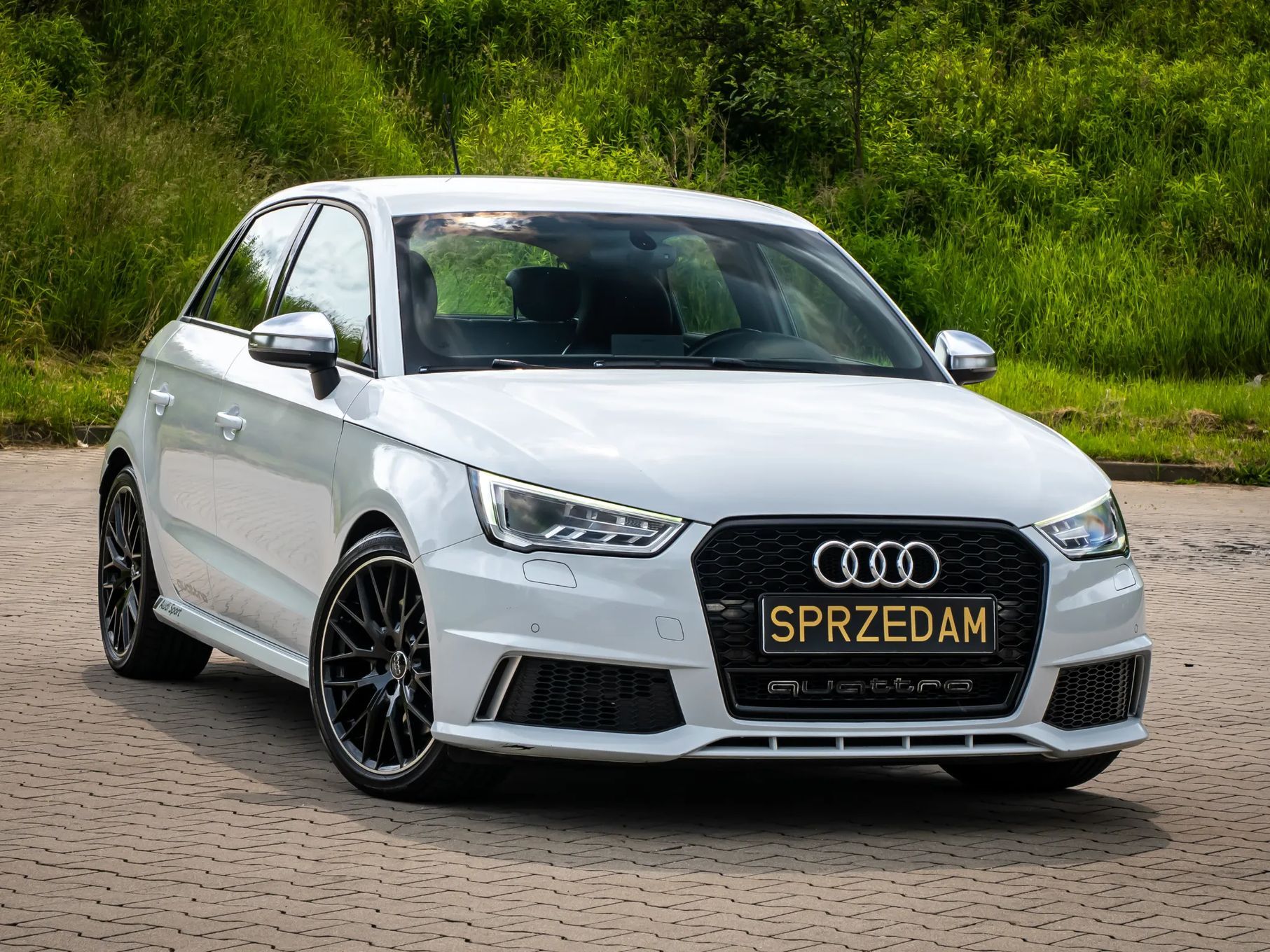 Audi S1 2.0TFSI QUATTRO Manual Sportback Skóra Navi Audi Drive Select