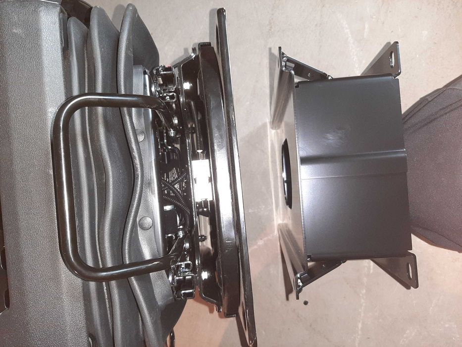 Nowy fotel kierowcy pneumatyczny z obrotnicą do ciezarowki lub kampera