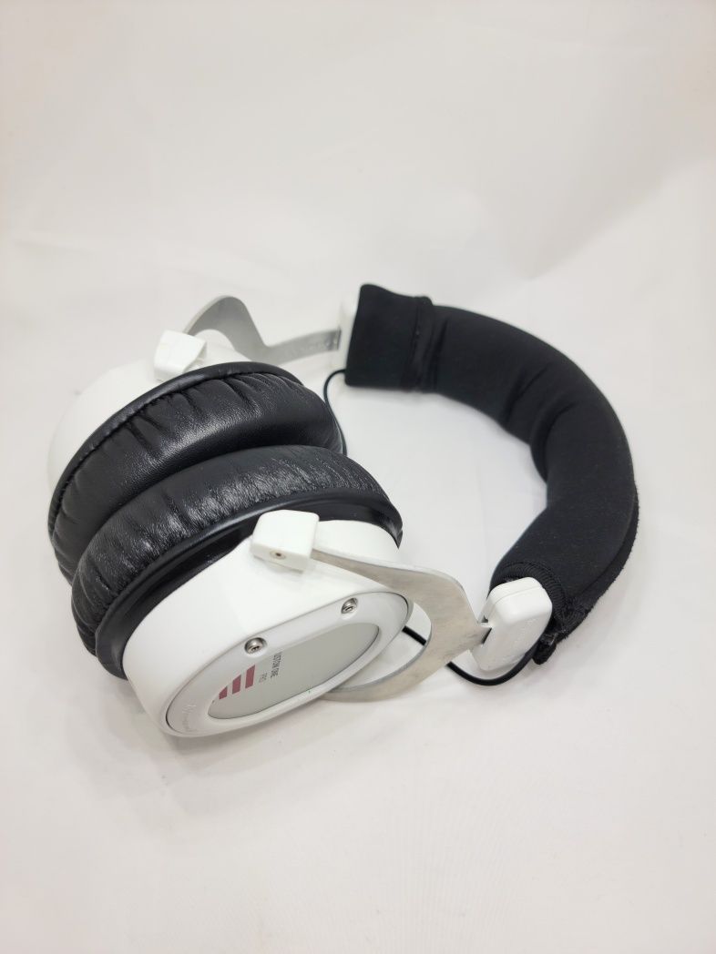 Продаж, сервіс, ремонт навушників Sennheiser Sony Razer HyperX