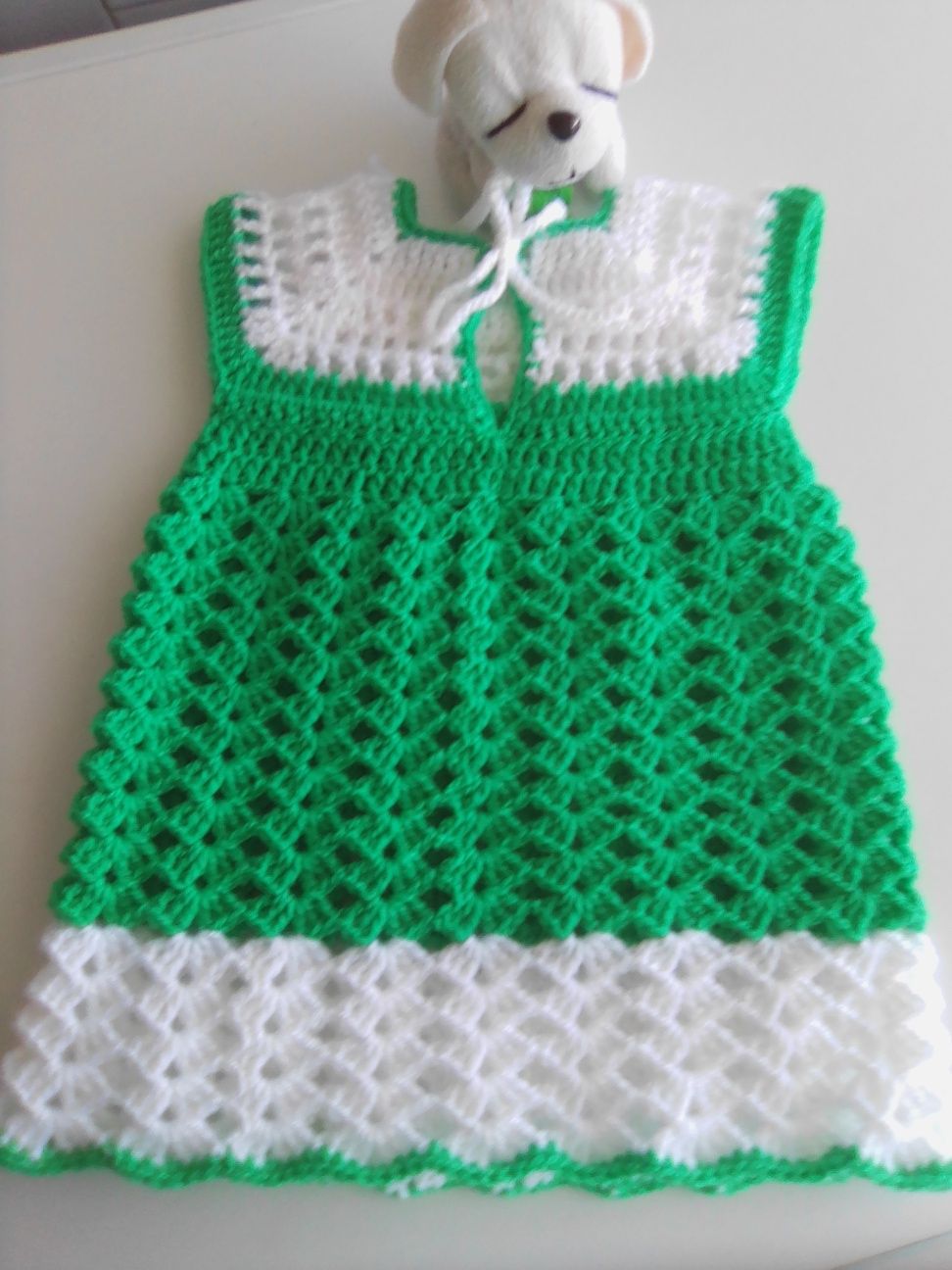 Vestido em crochê, para menina dos 0 aos 3 meses