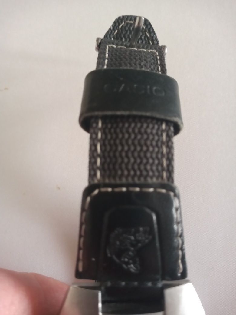 Zegarek Casio dla wędkarzy.