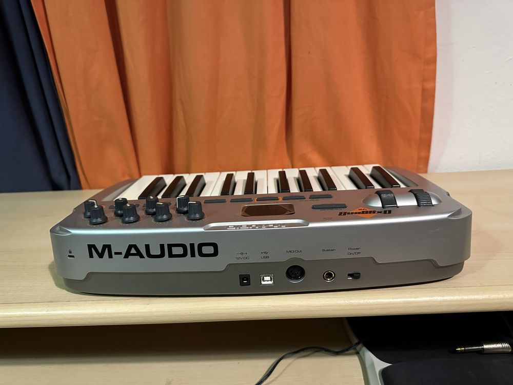 Controlador M-Audio Oxygen8