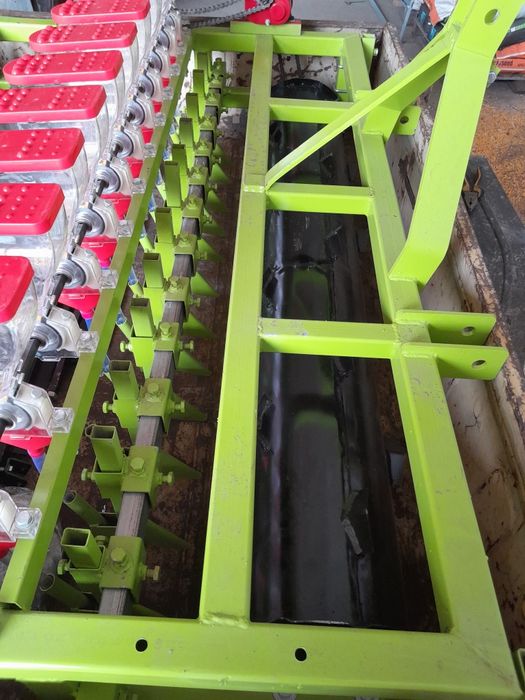 Сівалка овочева СО 12