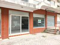 Loja para venda com 105m² no centro da cidade de Felgueiras