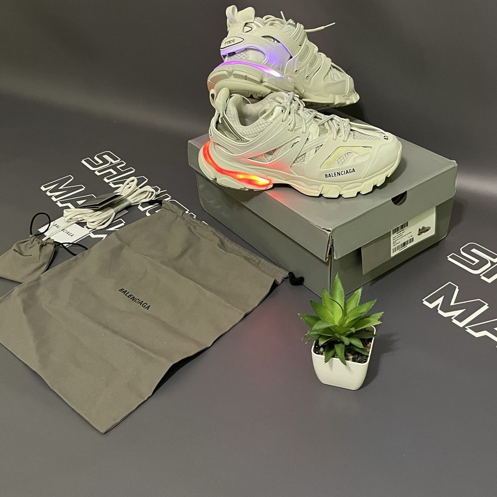 Кроссовки Balenciaga Track Led  Траки