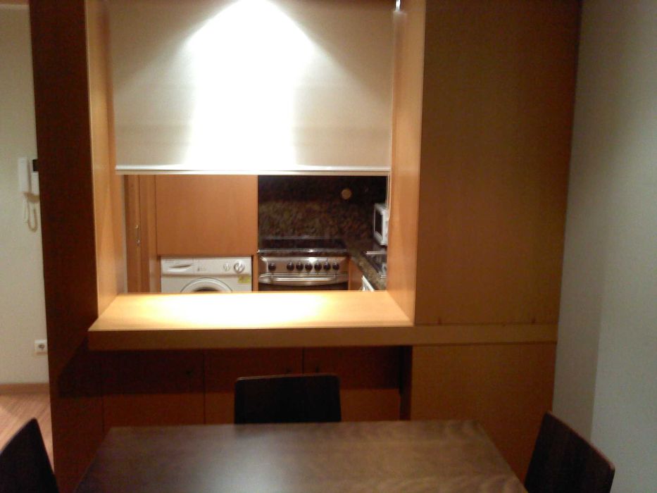 Aluga-se T1 kitchenette