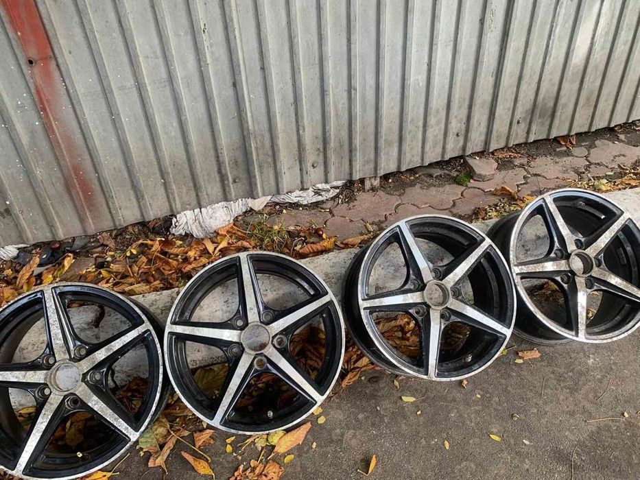 Продам диски R 15 разболтовка 114,3. Стояли на Ниссан Примера.