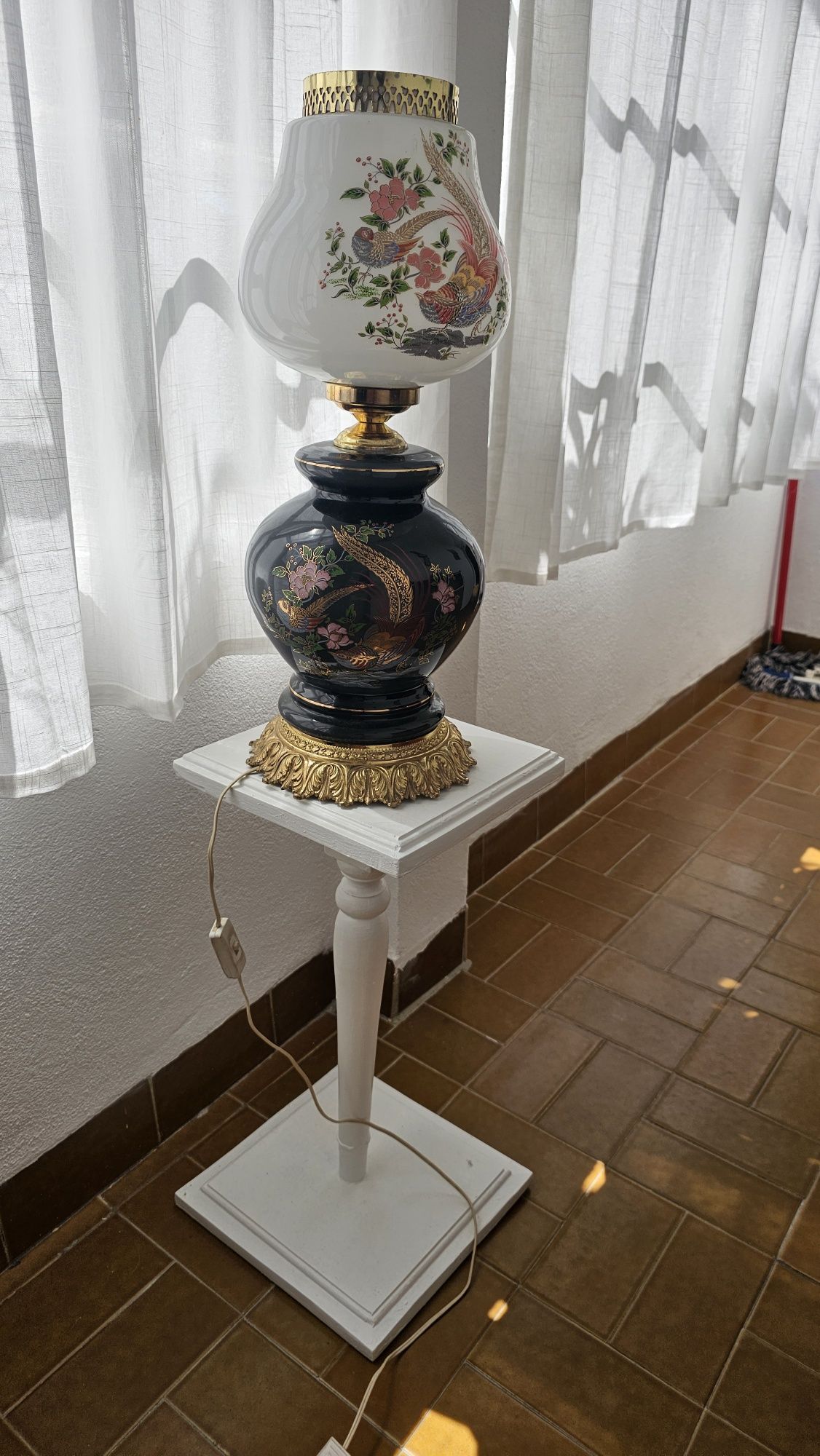 Candeeiro vintage oriental pintado à mão em vidro