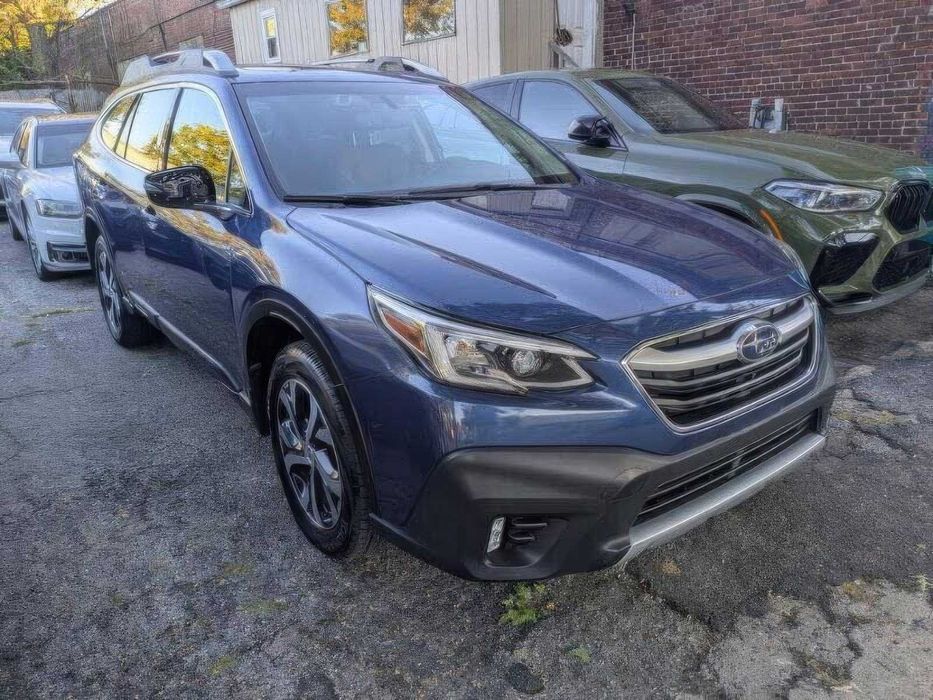 Subaru Outback Touring XT Crossover      2022