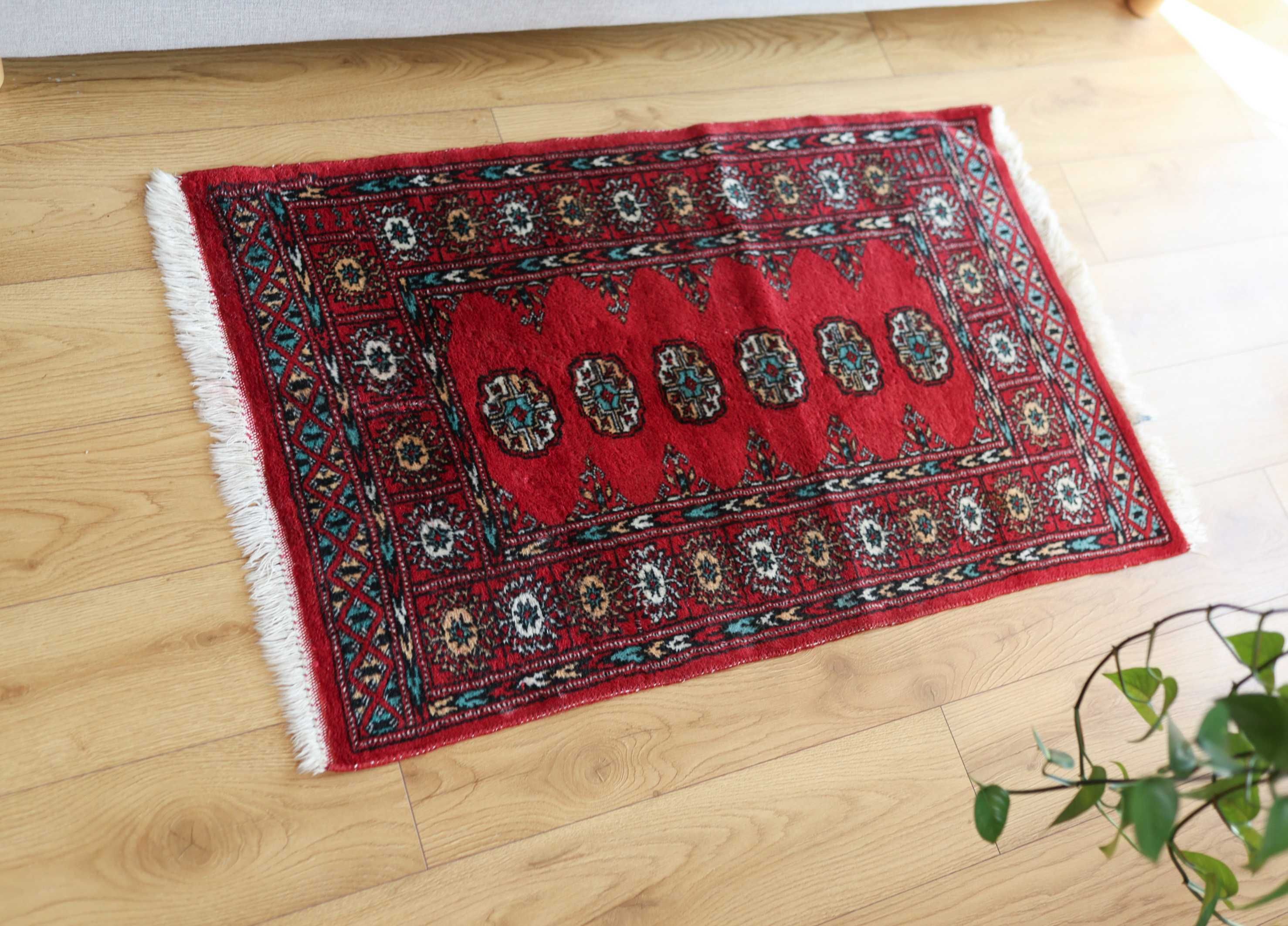 Wełniany dywan turecki - 130 x 80 cm z frędzlami dywanik