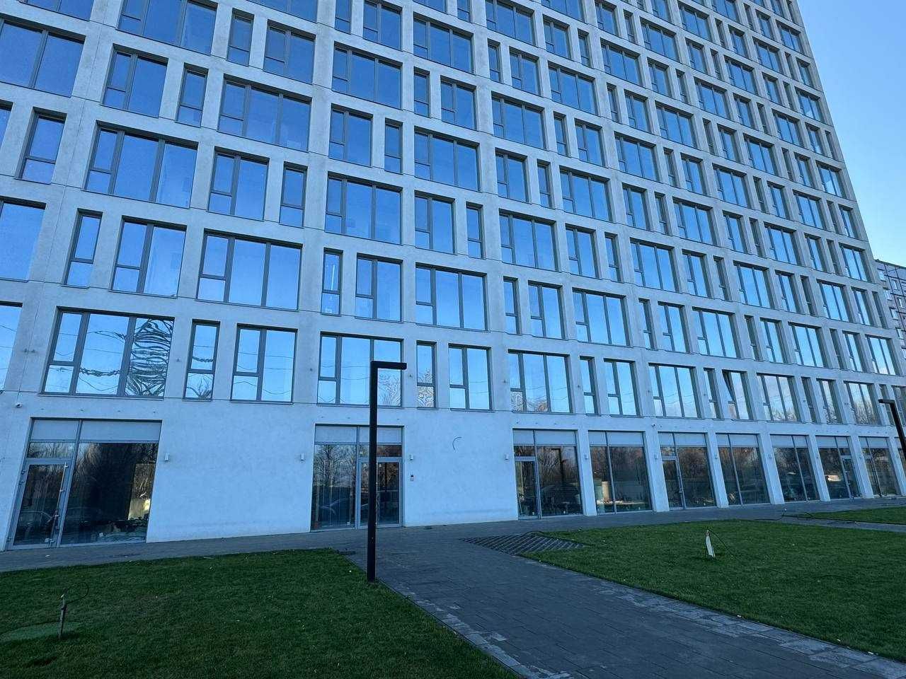 Продам видовую 3-4к квартиру в ЖК Вертикаль/Новобудова