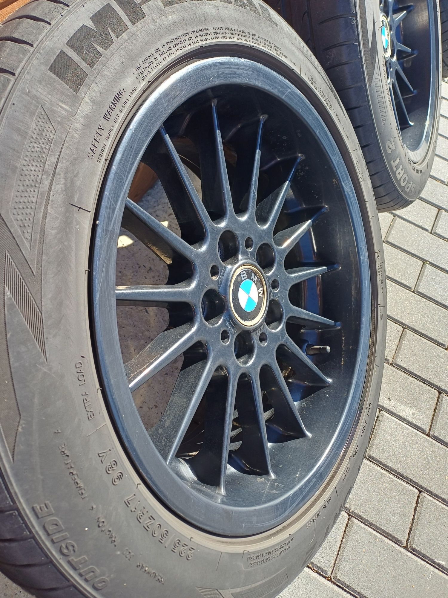 74.1mm ET20 8j R17 Styling 32 Rant BMW Czarne 5×120 E39 E60 E90 E87 36