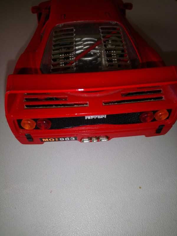 Miniatura Ferrari F40 (1987)