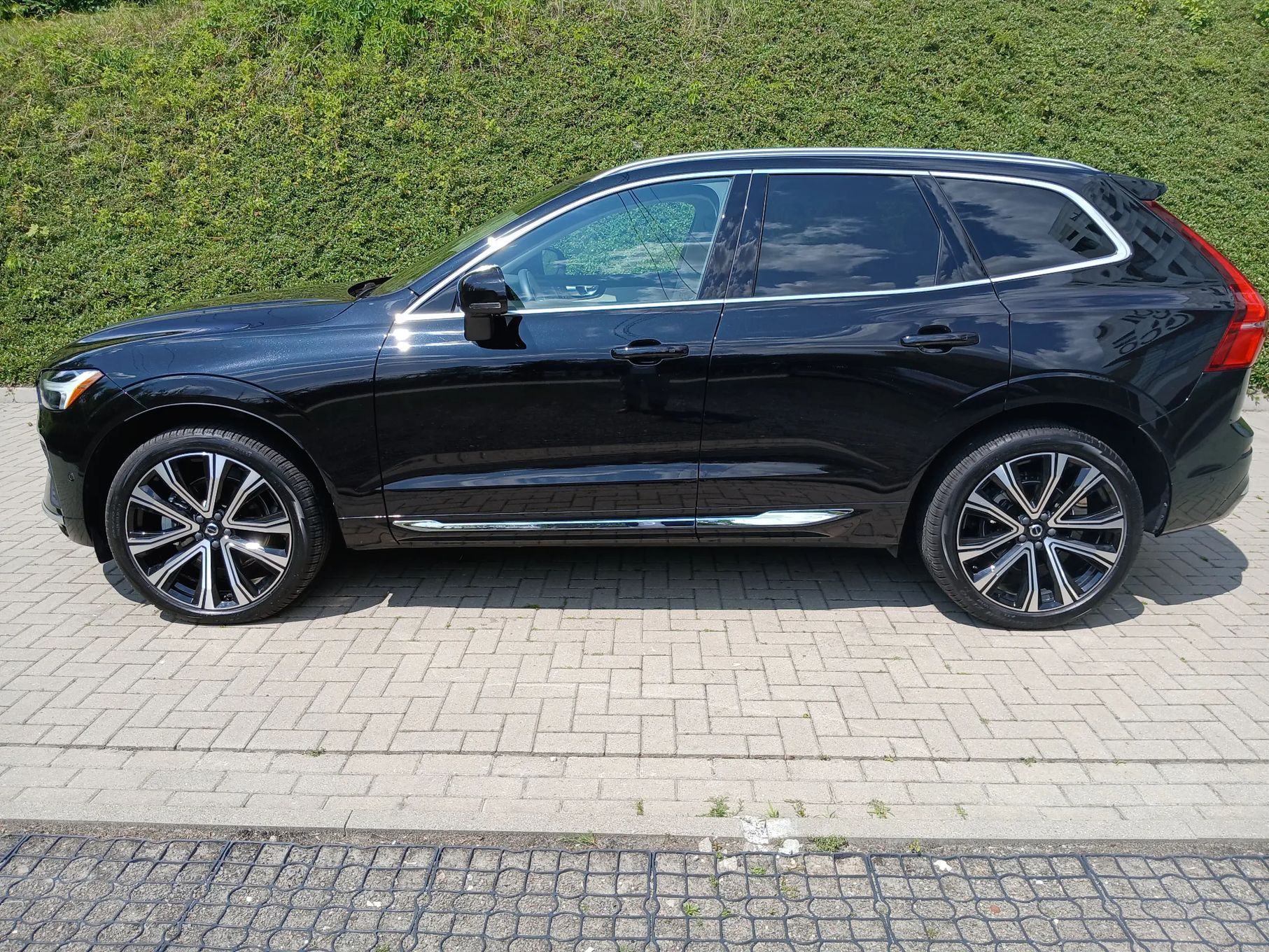 Volvo XC 60 2023. Dobra wersja, mały przebieg