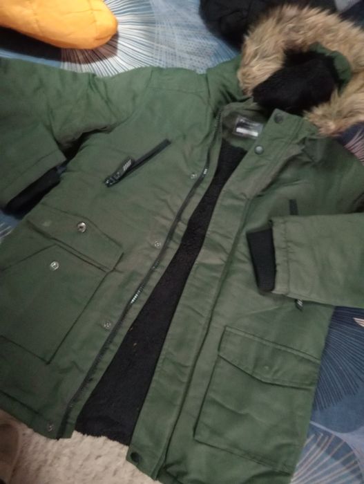 Kispos praticamente novo.para rapaz.10.12