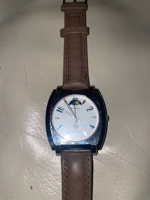 Relogio Mechanical vintage com fases da lua