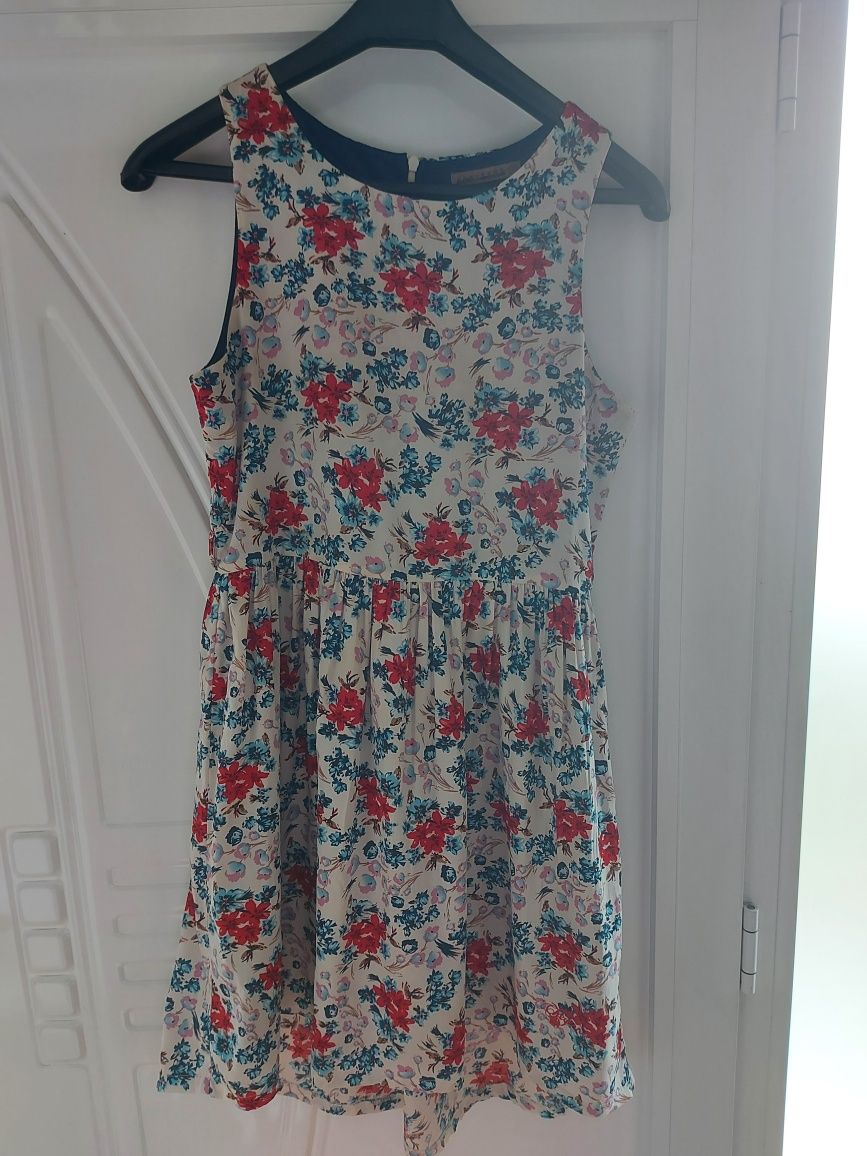 Vestido floral M