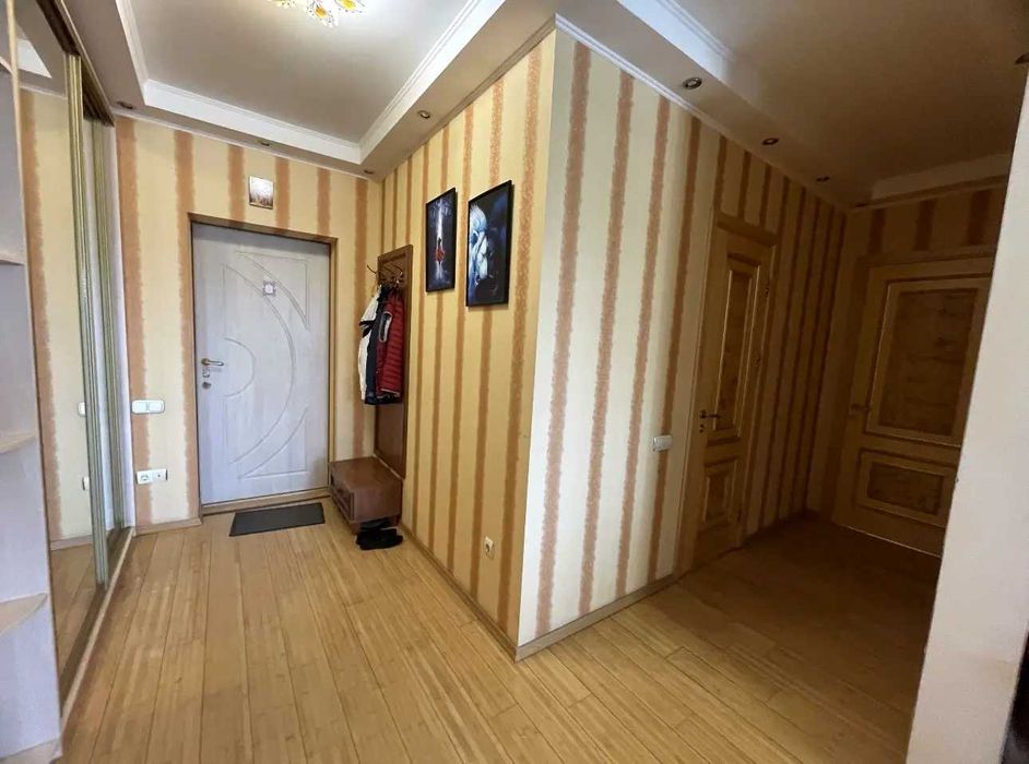 Оренда двокімнатної квартири
Микільсько Слобідська