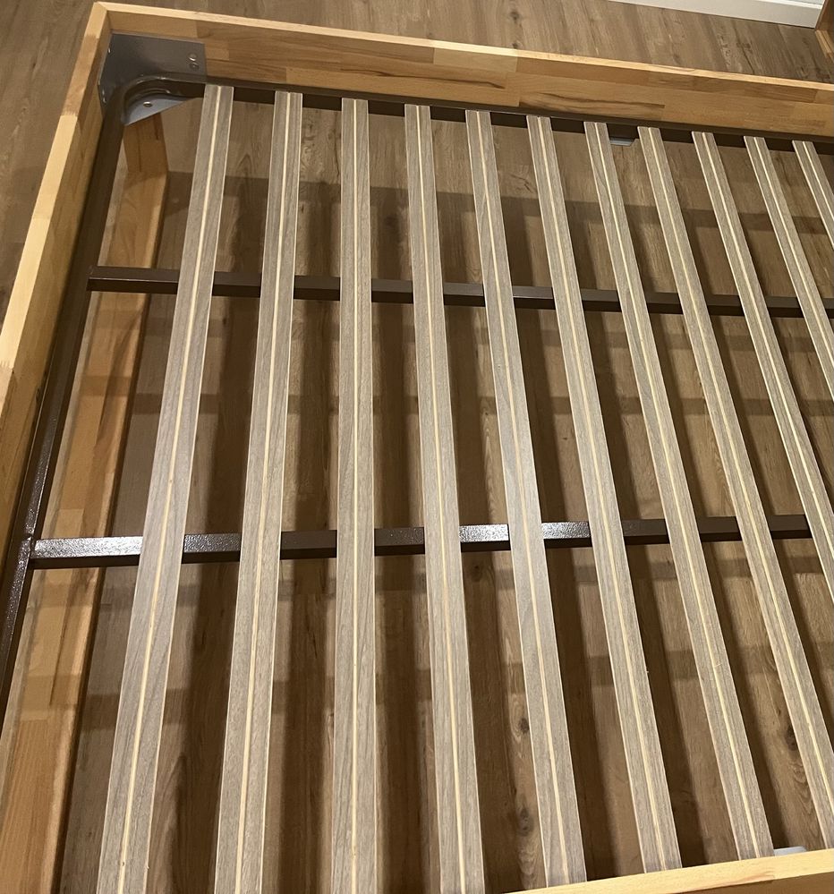 Cama madeira casal 2,1x1,65mt (nova)