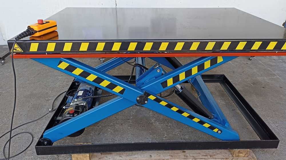 Plataformas Elevatórias até 6Ton. Metalgado Sobrado