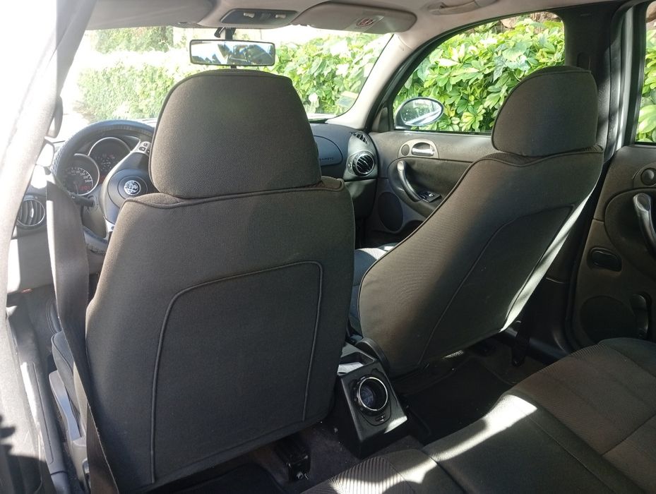 Alfa Romeo 147 em excelente estado geral, motor 1.6 de 120cv