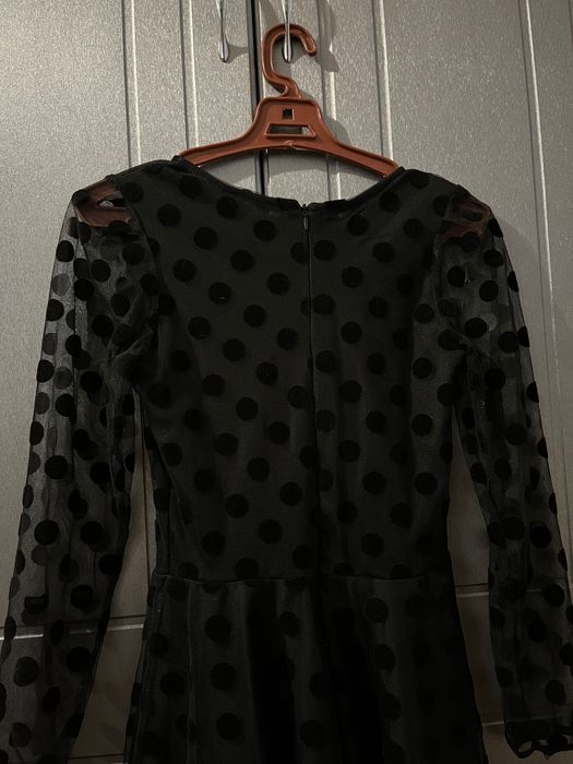 Плаття в горошок