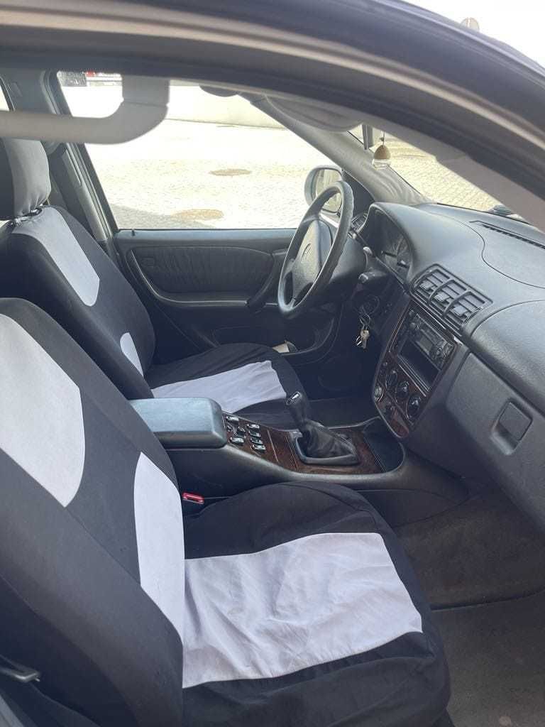 Mercedes ML 270 .
