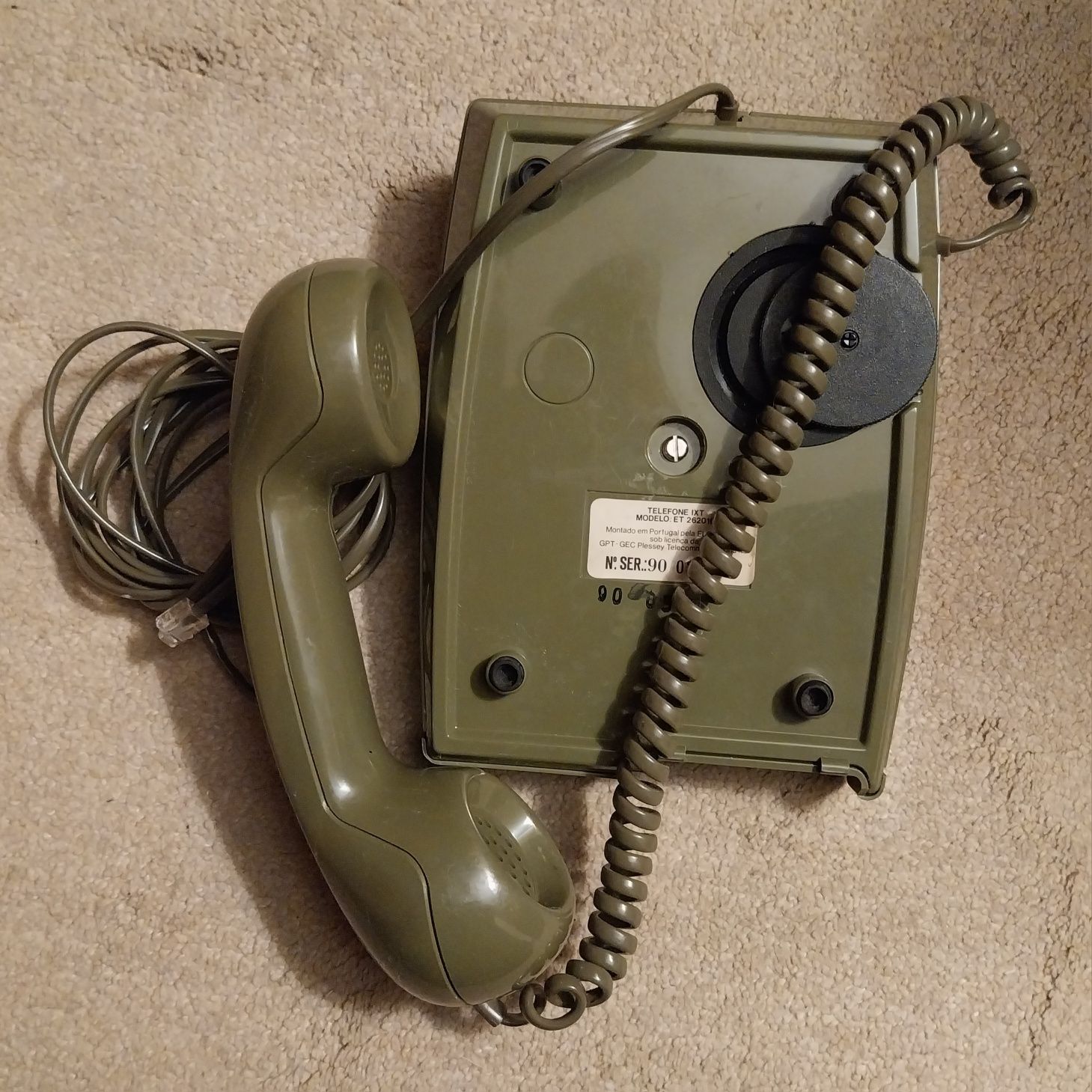 Telefone com fio e ascultador cor verde tropa