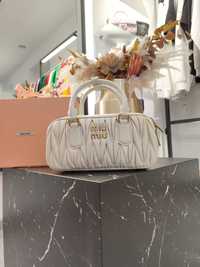 Сумка Miu Miu Arcadie Matelasse Nappa Leather Bag White