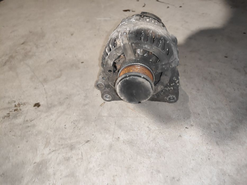 Golfy Bora Leon a3 Fabia Ibiza III  alternator 90A 038.903.023L