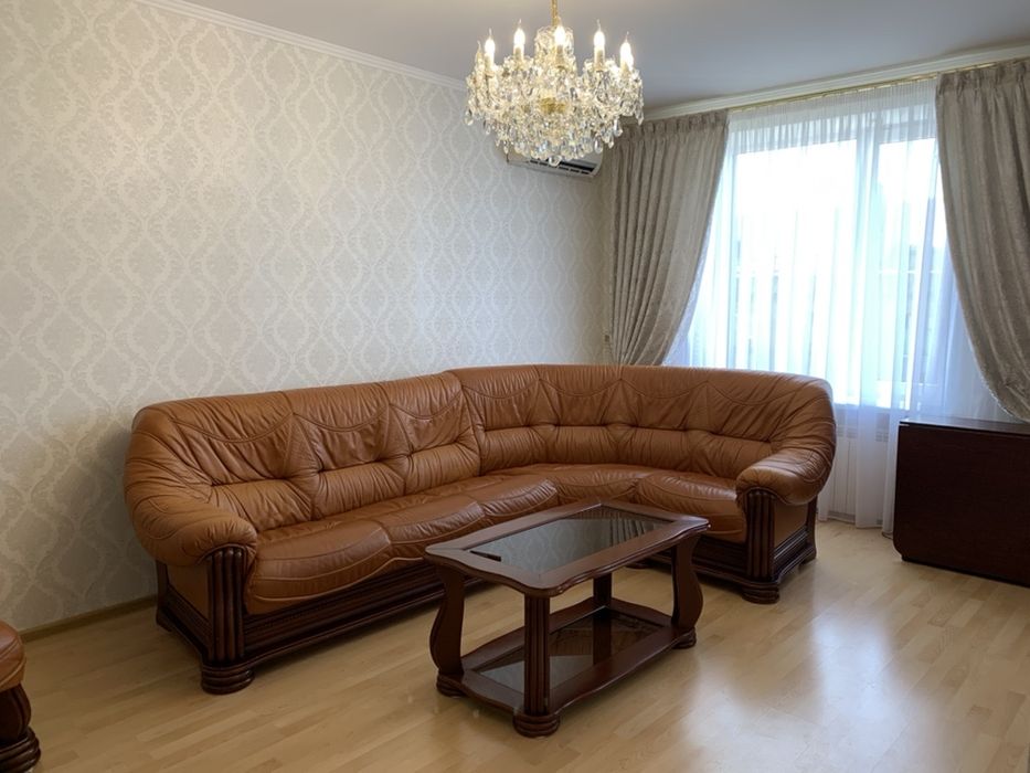 3-х комнатная район ТЦ «Украина»