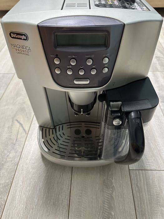 Кавомашина Delonghi Magnifica Pronto Cappuccino