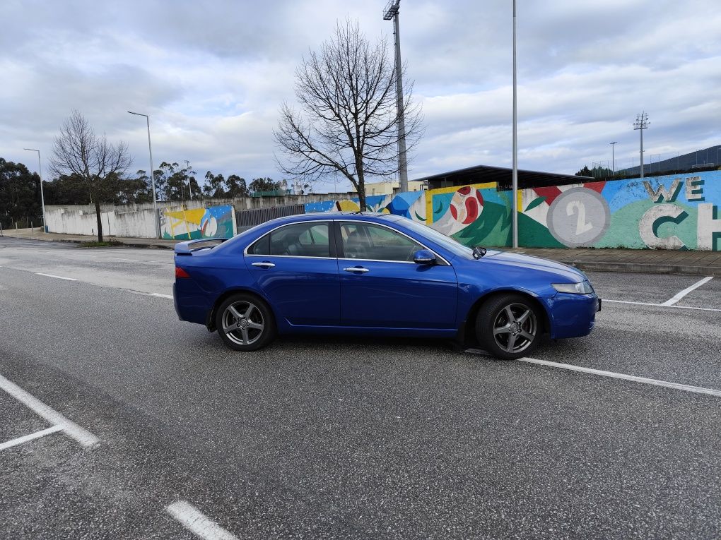 Honda Accord CL9 para peças