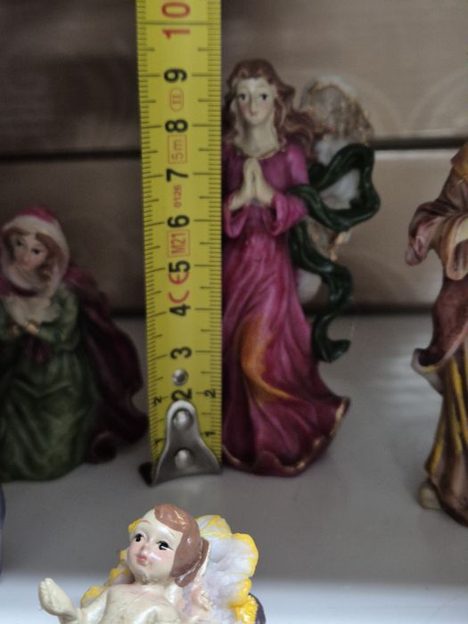 Figurki bożonarodzeniowe do szopki żłóbka 11 sztuk, do 9 cm