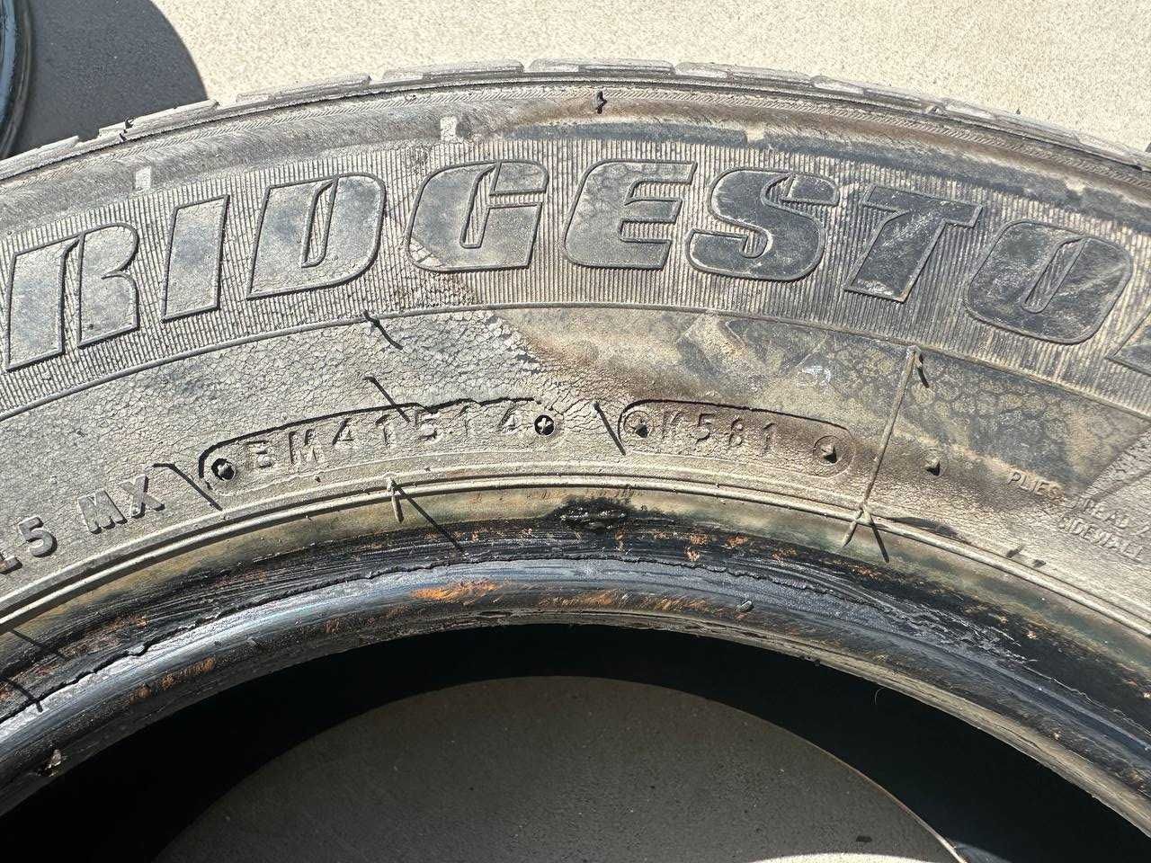 Літня шина 215 65 R 15С Bridgestone . Резина летняя Бріджстоун 1 шт
