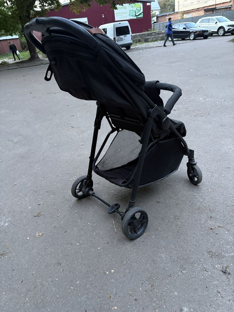 Продам візочок прогулянковий