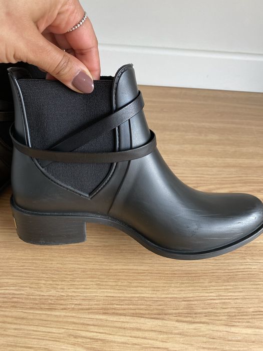 Bota Chelsea - Colcci - Preta