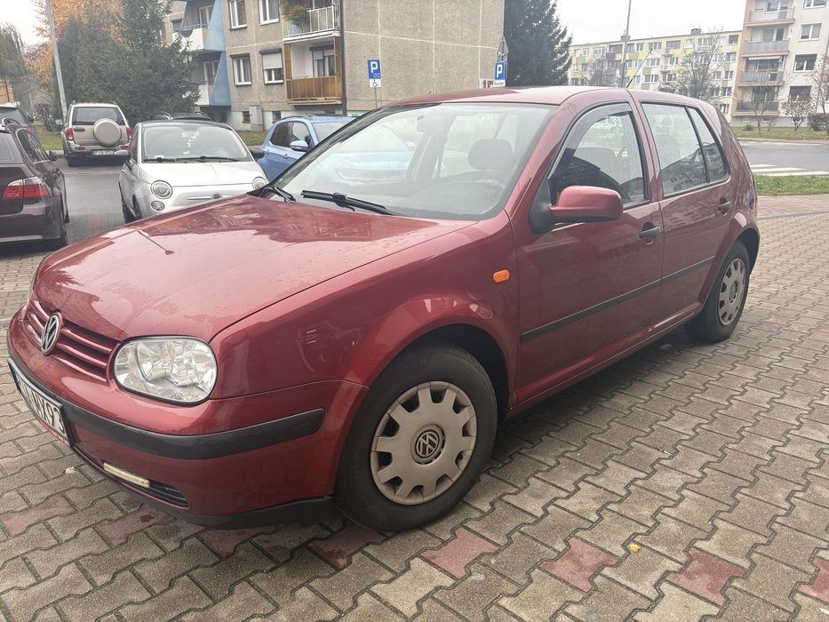 Golf 4 1.6gaz klima 2kpl koł hak