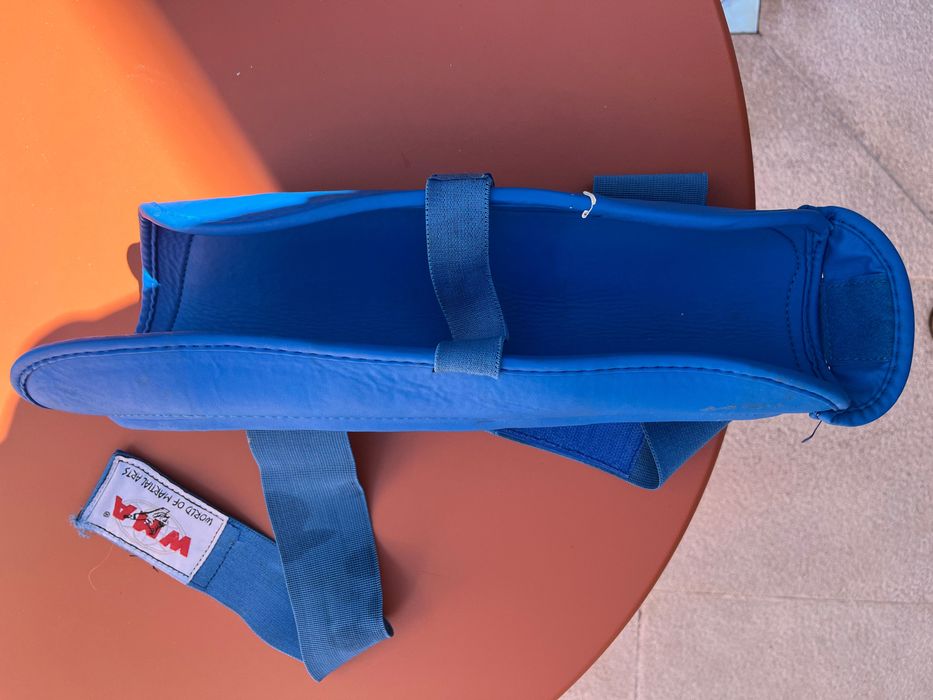 Par de protectores de canelas/pés para artes marciais - tamanho M