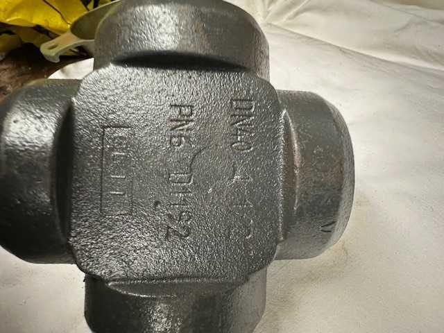 4drogowy zawór mieszający 1 1/4 ESBE