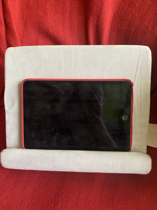 Підставка для планшета