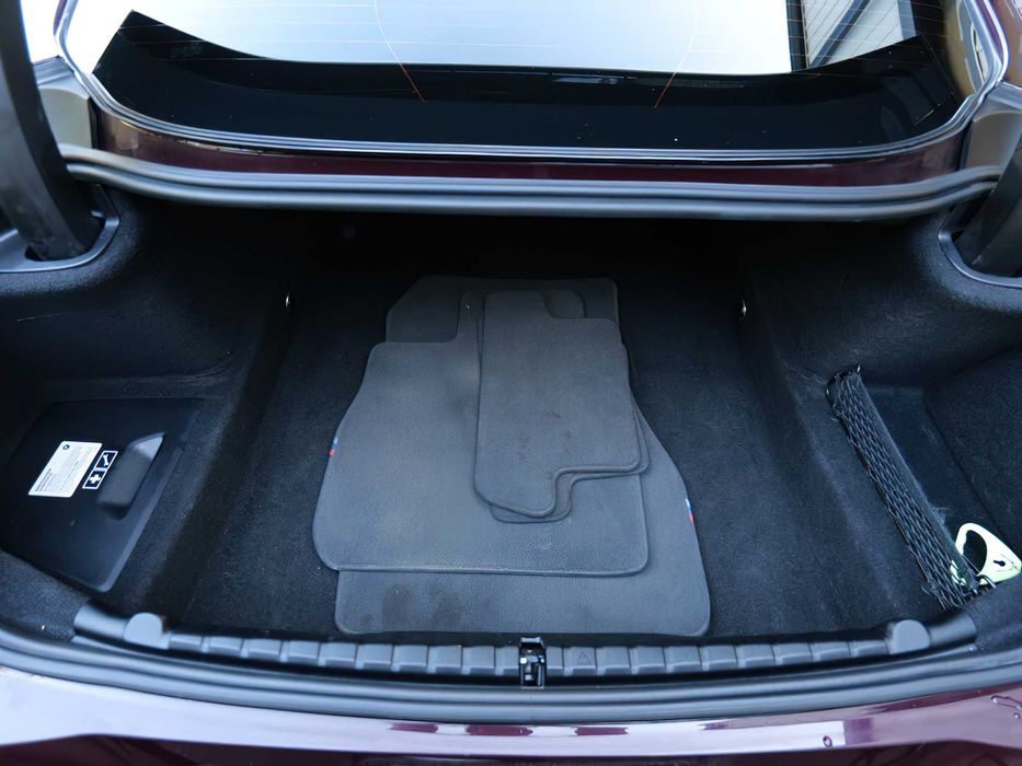 BMW M8 Competition      2022