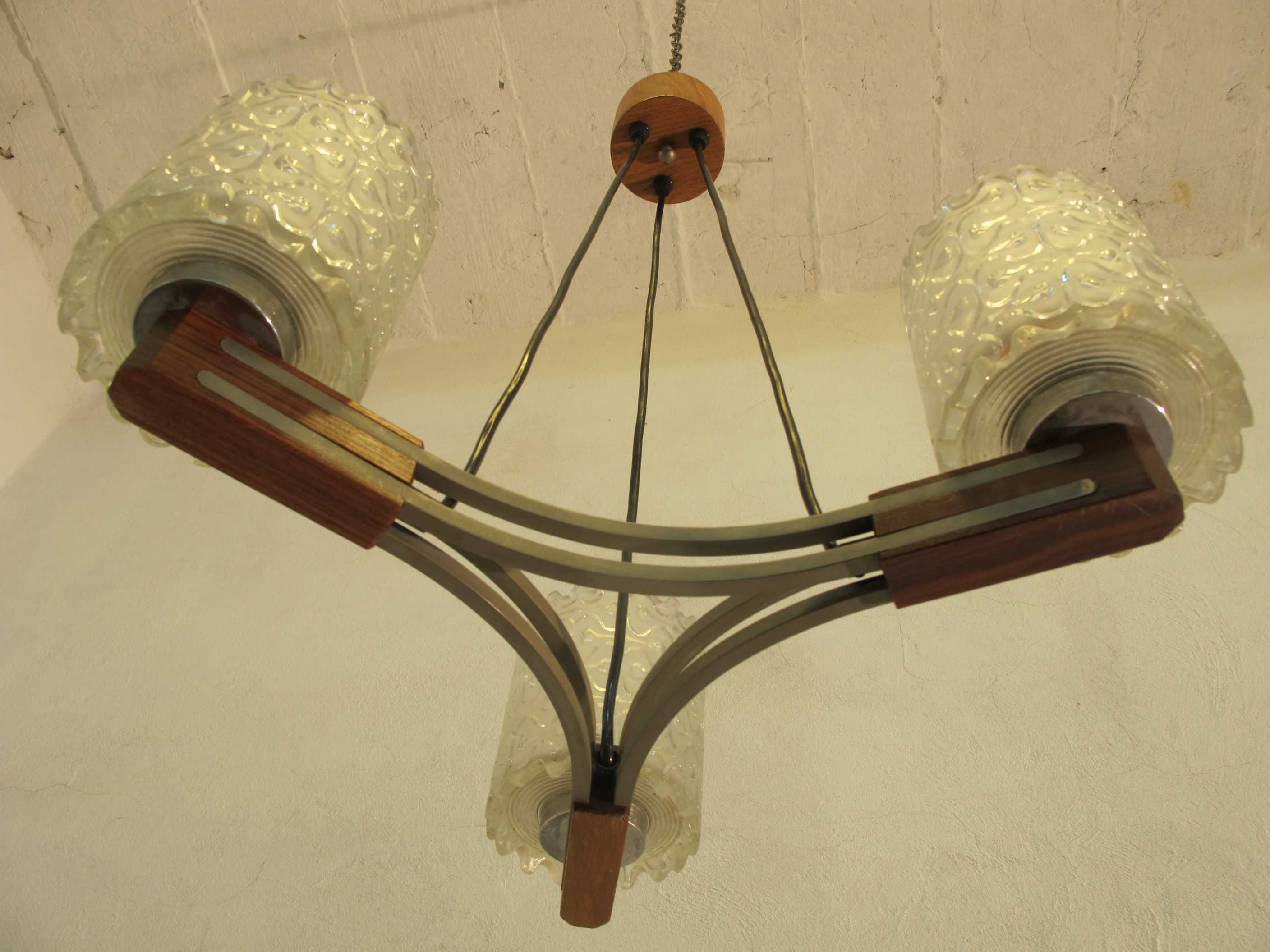 Żyrandol Austrolux 3 ramienny drewno 3 klosze lampa Austria lata 60