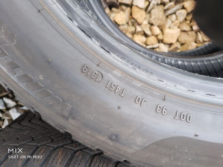 Opony Pirelli 215/55 r17 zimowe 17