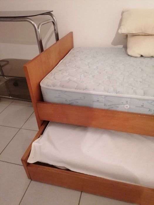 Cama Gavetão Vintage Madeira Maciça (1970) - 1.80x0.80 + 1 Colchão
