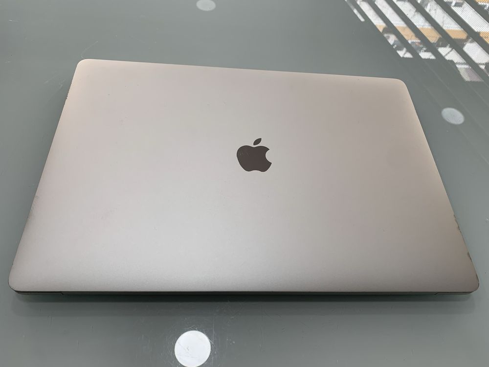 Macbook pro 2020 A2251 BLOQUEADO