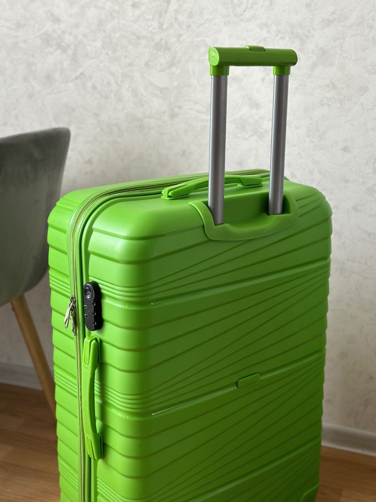 Нова велика зелена валіза L Carbon поліпропілен