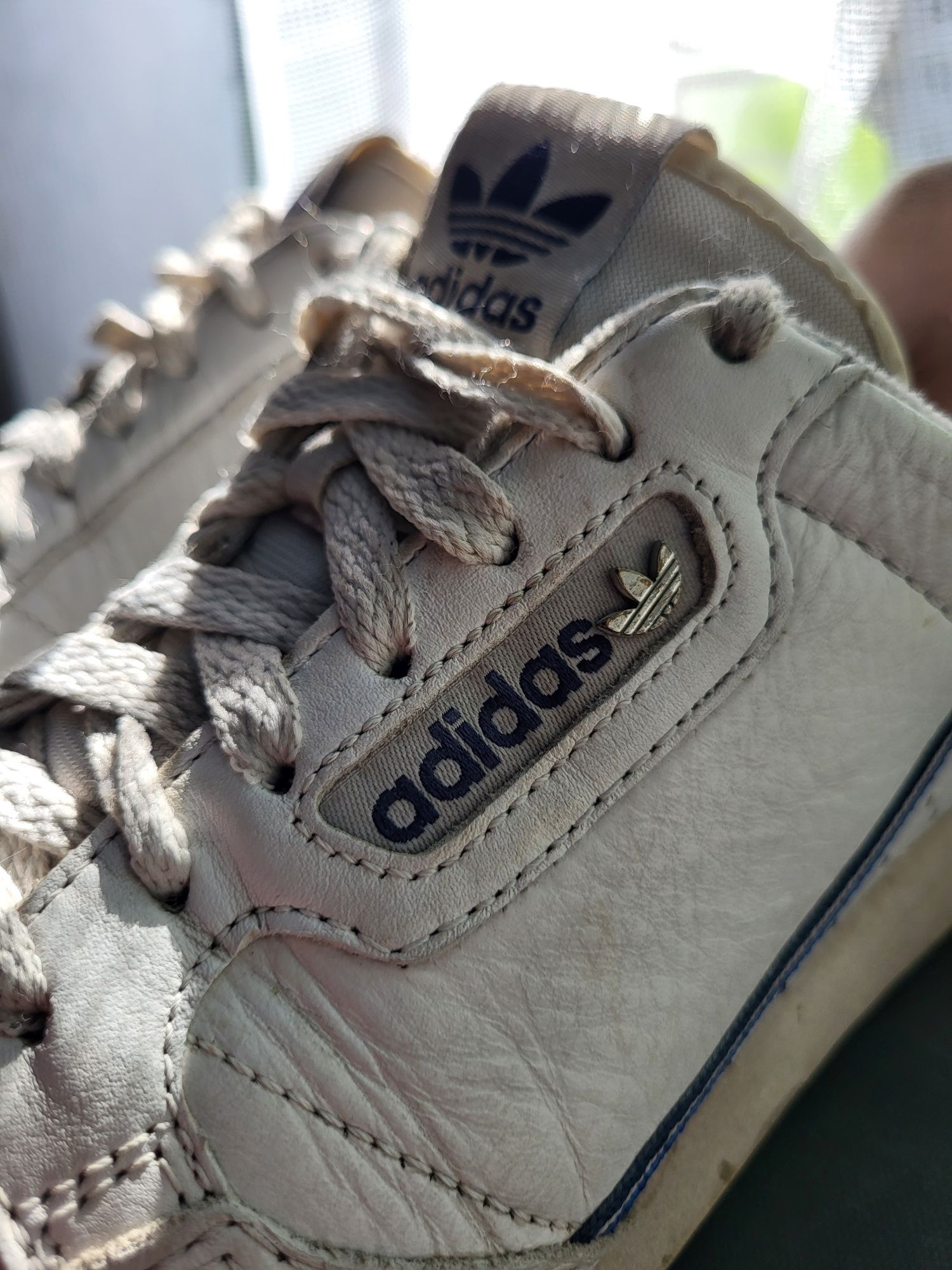 Buty adidas białe sneakersy damskie continental